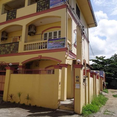 Julz Tropical Apartments Olongapo Dış mekan fotoğraf