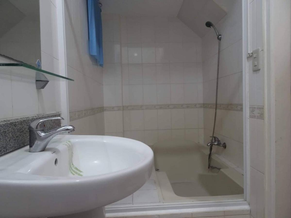 Julz Tropical Apartments Olongapo Dış mekan fotoğraf