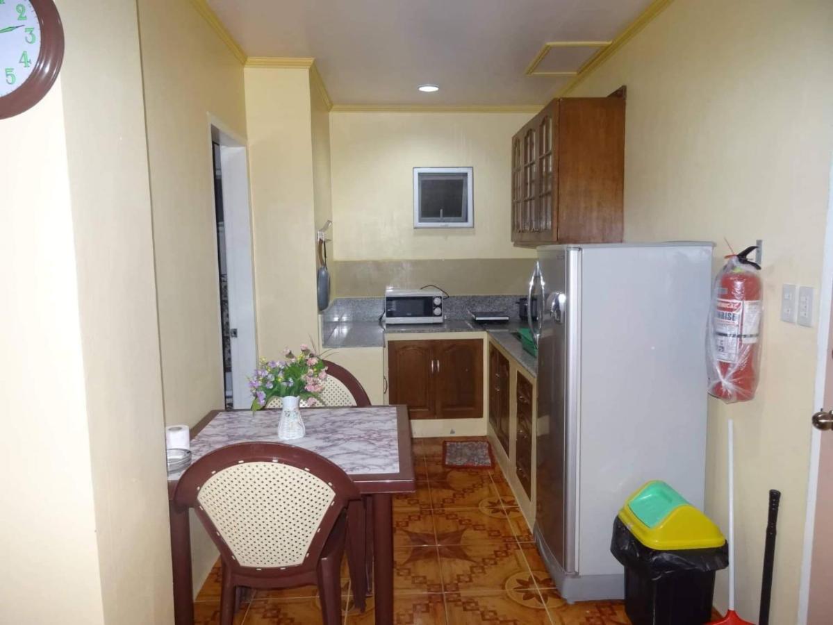 Julz Tropical Apartments Olongapo Dış mekan fotoğraf