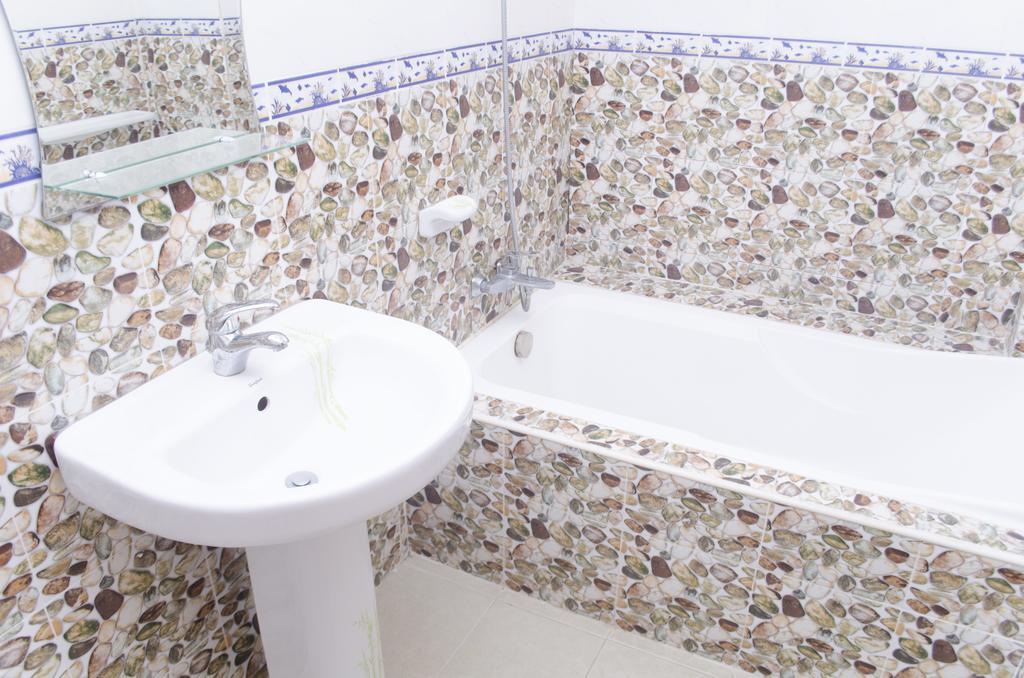 Julz Tropical Apartments Olongapo Dış mekan fotoğraf