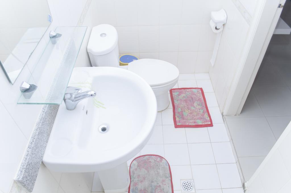 Julz Tropical Apartments Olongapo Dış mekan fotoğraf