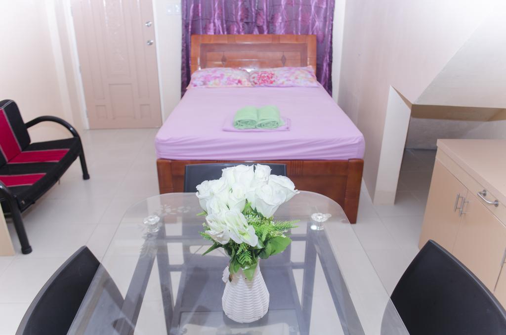 Julz Tropical Apartments Olongapo Dış mekan fotoğraf