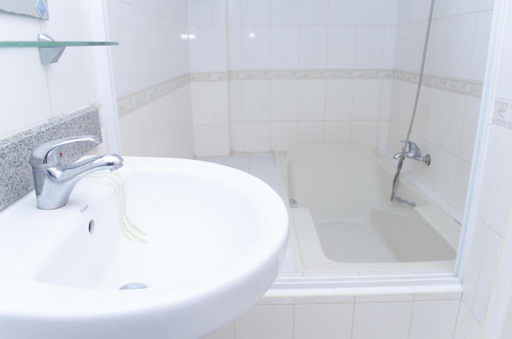 Julz Tropical Apartments Olongapo Dış mekan fotoğraf