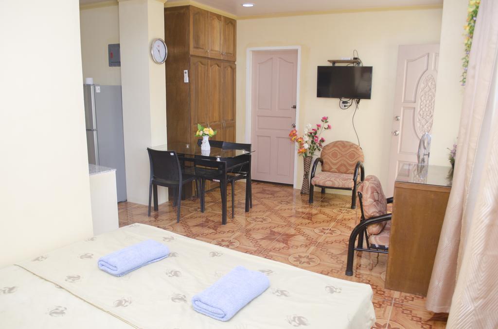 Julz Tropical Apartments Olongapo Dış mekan fotoğraf