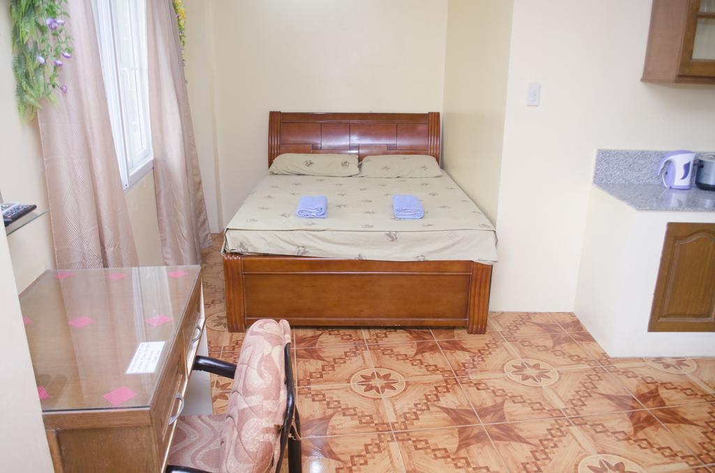 Julz Tropical Apartments Olongapo Dış mekan fotoğraf